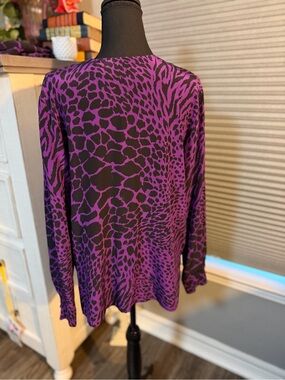 🤩 Ann May Women's Purple Animal-Print Long Sleeve Top size medium